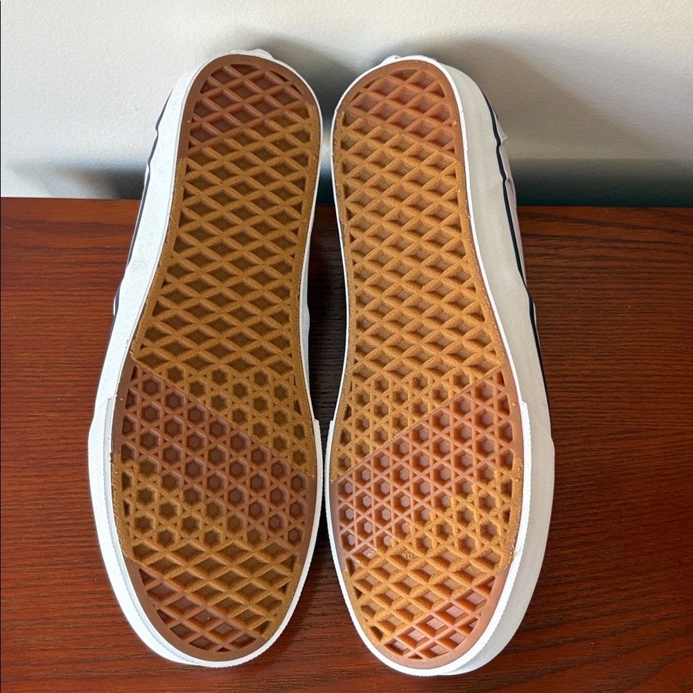 Vans Asher Mono Embroidery Lilac Slip On Women’s Shoes - Picture 9 of 14